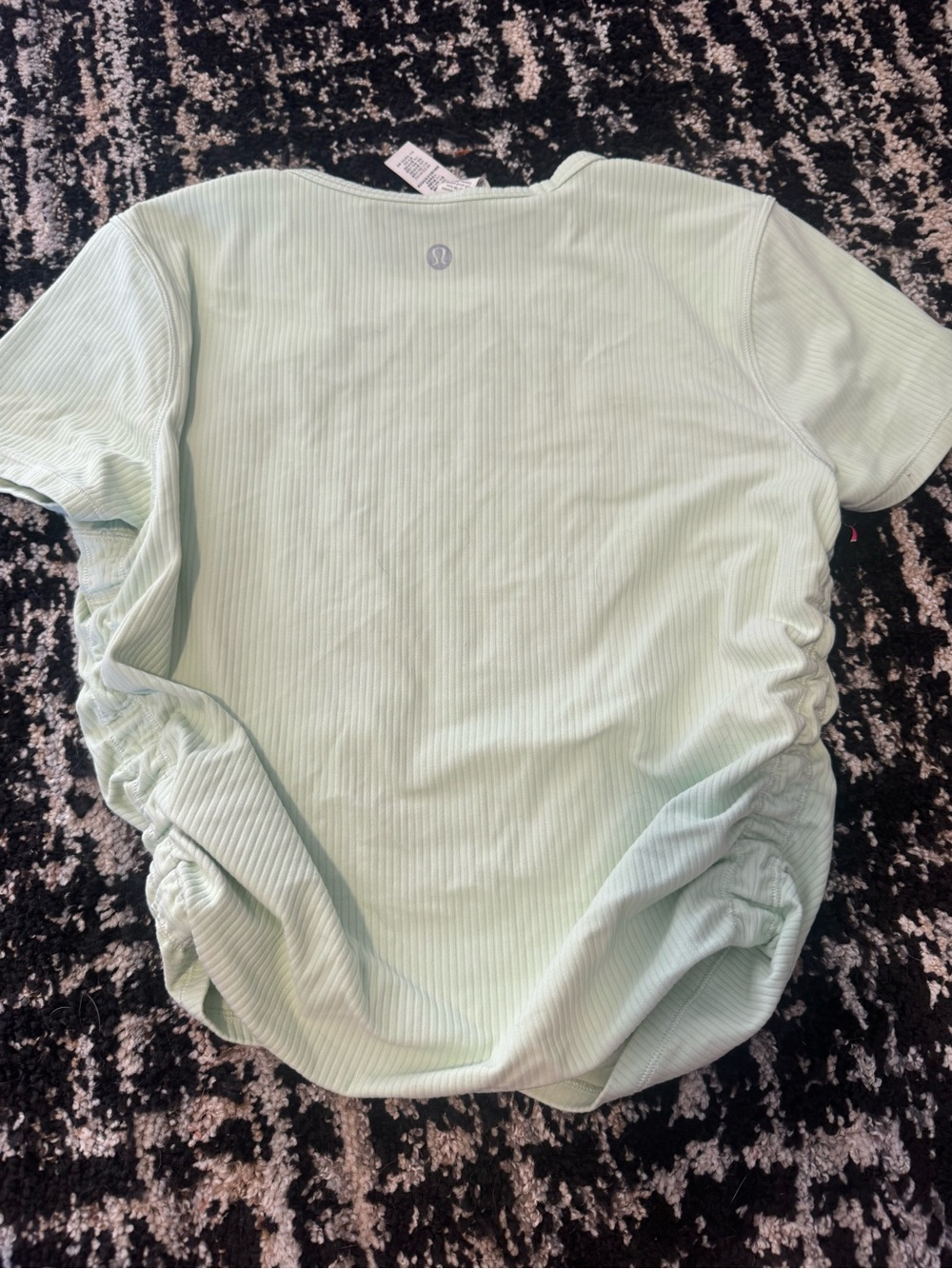 Lululemon All It Takes Ribbed Nulu T-Shirt Size 6 Green - LW3GVOS